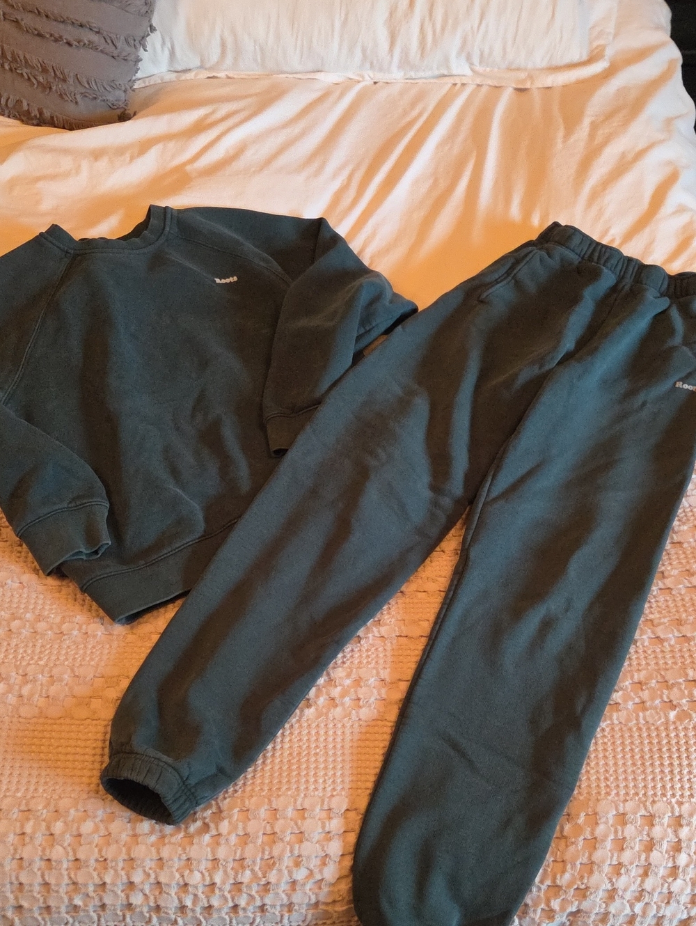 Dark Green Sweatpants And Crewneck Roots Set.  Xs